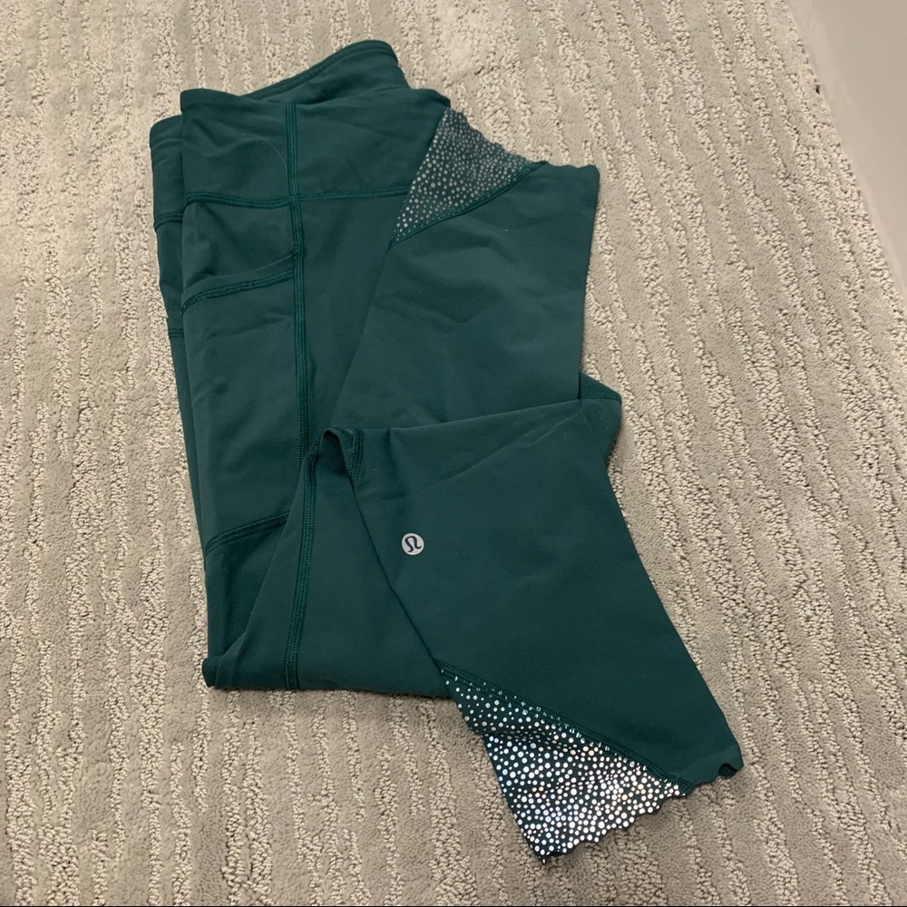 Lululemon Tight Stuff Legging (barely worn)
